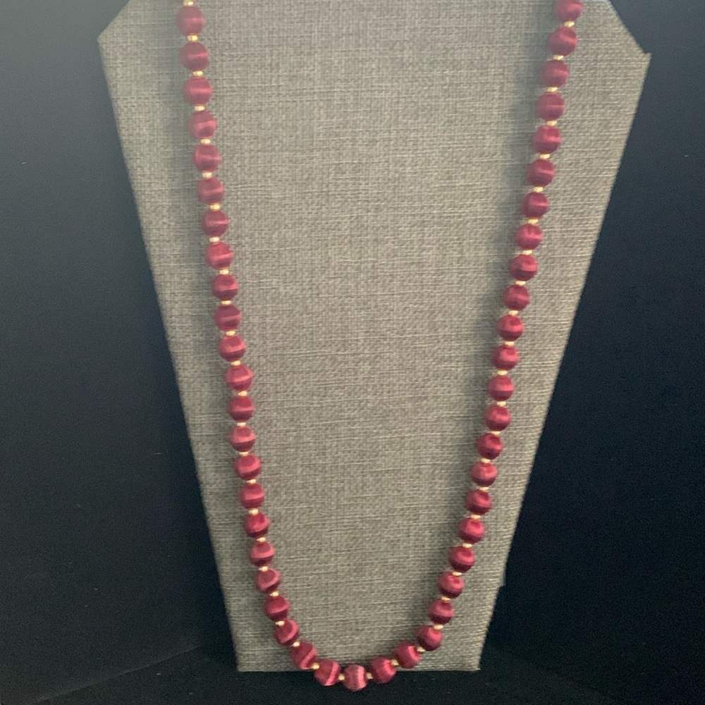 Gold Tone & Maroon Beaded‎ Necklace 28”